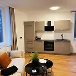 Aparthotel Hirschenhof Apartments 3*