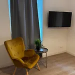 Hirschenhof Apartments Aparthotel 3*