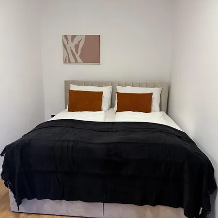 מלון דירות Hirschenhof 3*