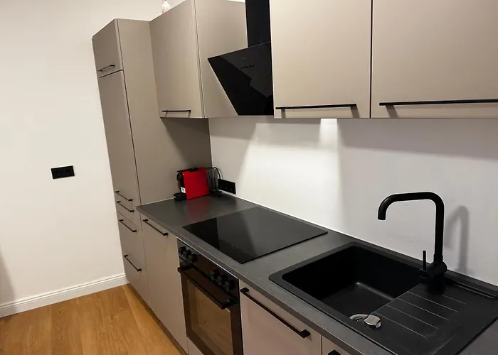 Hirschenhof شقة فندقية