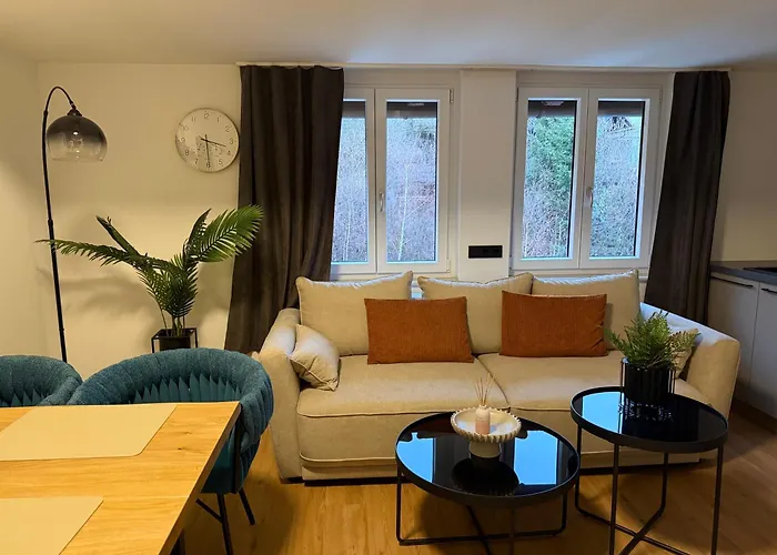 Hirschenhof Hotel apartamentowy 3*