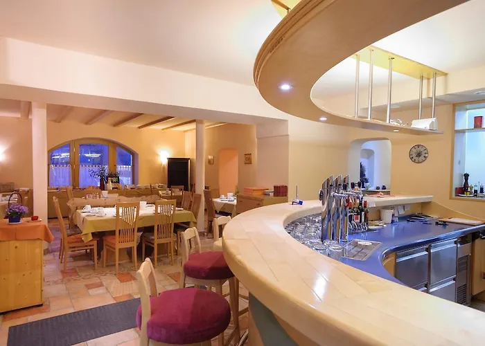 Hirschenhof Hotel apartamentowy 3*